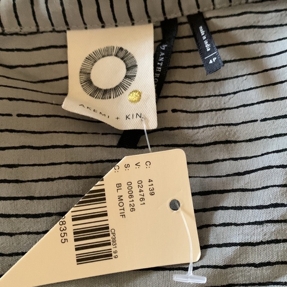 AKEMI + KIN ALMIRA EMBROIDERED TOP BY ANTHROPOLOGIE SIZE 4P - Picture 6 of 9